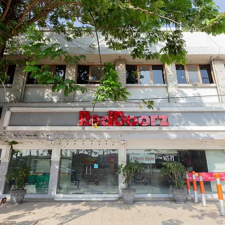 Reddoorz @ Urip Sumoharjo-3